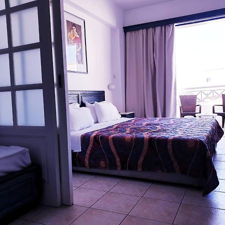 Sea Base Holiday Apartments Klorakas Dış mekan fotoğraf