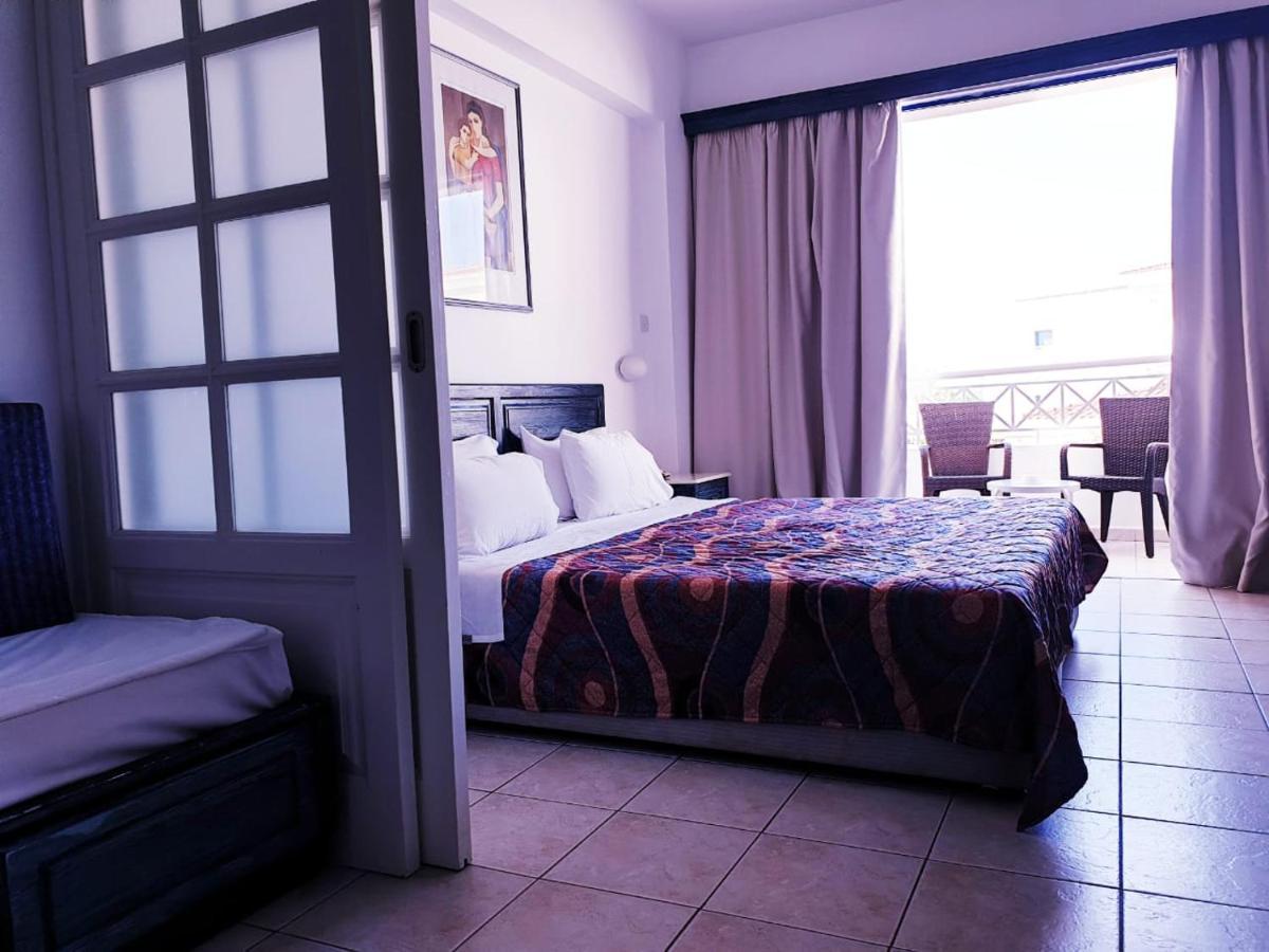 Sea Base Holiday Apartments Klorakas Dış mekan fotoğraf
